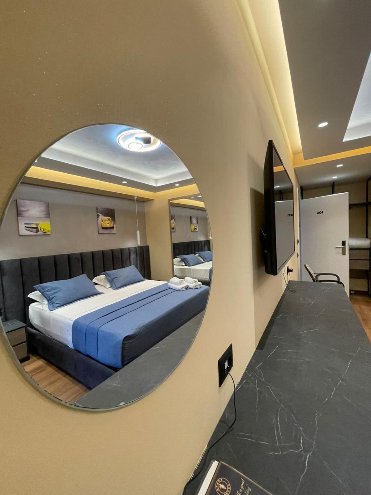 Peaky Hotel Durres Exterior photo